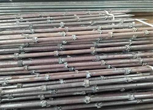 鹿泉隧道钢花管